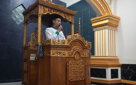 Kader Rijalul Ansor Toraja Raya Kupas Makna Istiqamah Ramadan di Masjid Jami' Madandan