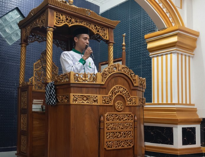 Kader Rijalul Ansor Toraja Raya Kupas Makna Istiqamah Ramadan di Masjid Jami' Madandan
