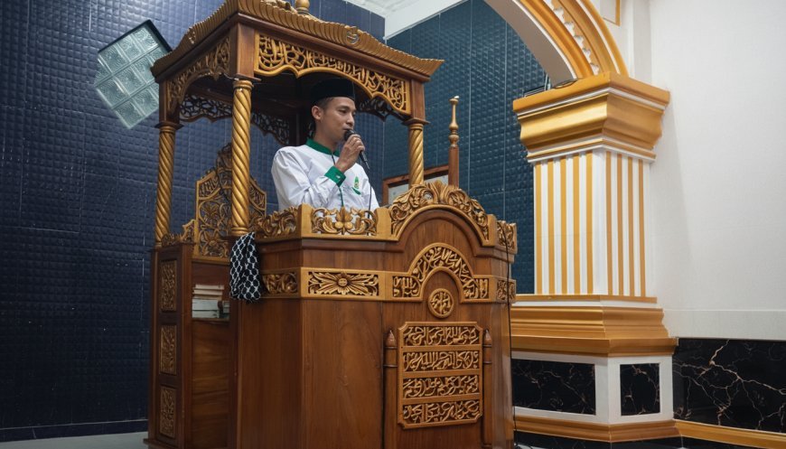 Kader Rijalul Ansor Toraja Raya Kupas Makna Istiqamah Ramadan di Masjid Jami' Madandan